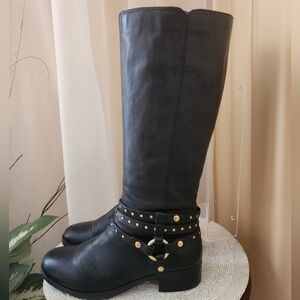 Nine West leather Riding Boots Siz 8.Like New.